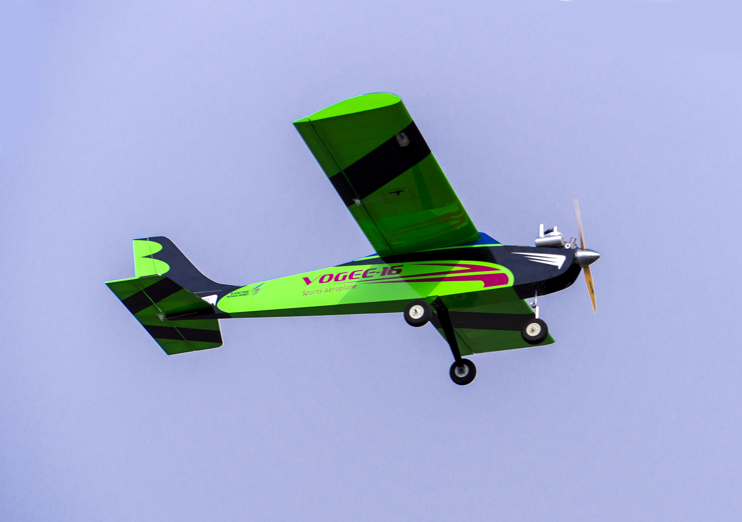 RedwingRC High Quality Gas and Electric Planes, Quad Copters, and Jets